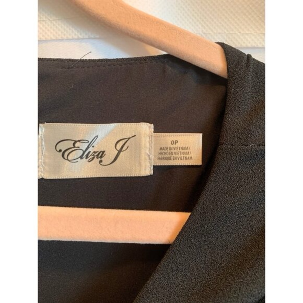 Eliza J Black Bell Sleeve Dress Sz 0P - Picture 3 of 4